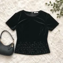 T＊ペイトンプレイス＊ 半袖ベロアカットソー 9号 黒 裾リーフ柄 大人 綺麗めのサムネイル