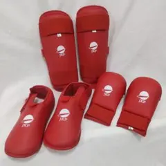 Item thumbnail for item a810b87e-857d-468d-a7f1-b9cf18a8943e