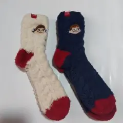 ぺこちゃん刺繍フリースソックス２足