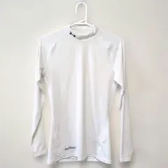 Under Armour アンダーシャツ 長袖 ホワイトのサムネイル