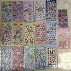 プチドロップステッカー　うるちゅるPOP サンリオ　ディズニー　たまごっち