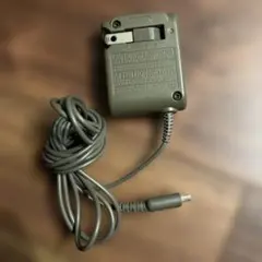 純正　DS lite 専用 ACアダプター 充電器 USG-002