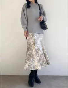 SNIDELサテンナロースカート