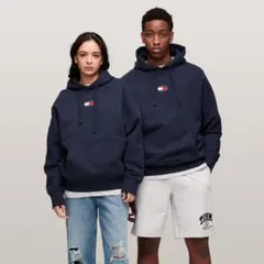 TOMMY JEANS フラッグロゴパーカー