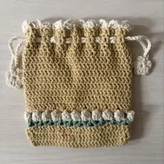 チューリップ　巾着　ポーチ　かぎ編み　ハンドメイド