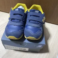 New Balance 15.5cm 373 ネイビー