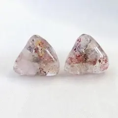 モルガナイトのレジンピアス　きれいめ　大人