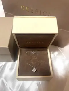 OREFICE ピコ クローバー ネックレス プラチナ