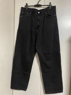 weekday ギャラクシールーズストレートジーンズ ブラックデニム