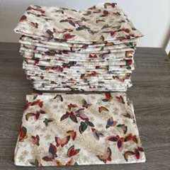 和柄 蝶のプリント綿生地 135×50 が23枚