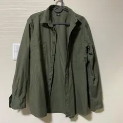 ワークシャツ　ユニクロ　カーキ