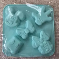 ディズニー ミッキー ミニー シリコンアイストレー 型抜きのサムネイル