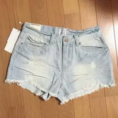 ダメージデニムショートパンツ