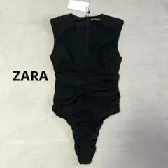 新品タグ付き✨️ ZARA ザラ ボディースーツ ショルダーパット付き 黒 XSのサムネイル