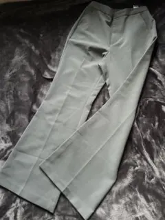 グレー フレアパンツ ゴムウエスト