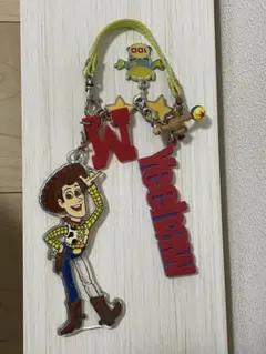 ディズニーシー　トイ・ストーリー・マニア　ウッディ　キーホルダー　チャーム
