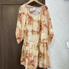 H&M 花柄 五分袖 チュニック ブラウス Sサイズのサムネイル