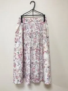 花柄フレアスカート