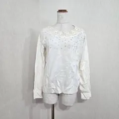 CECIL McBEE 長袖ニット（M）アイボリー パール装飾 セーター 伸縮