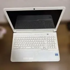 ノートパソコン　Core-i7 ホワイト 富士通　fujitsuのサムネイル