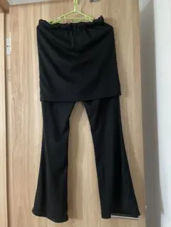 スカート付き ブラックパンツ