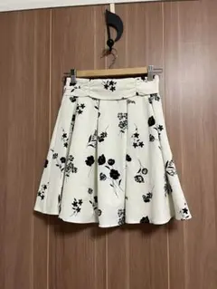 【極美品✨】マジェスティックレゴン　スカート　花柄スカート