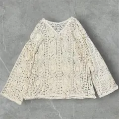 コットン透かし編み　Ｖネック　総レース　春　重ね着　アイボリー