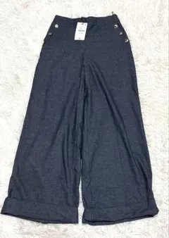 Item thumbnail for item cd855f10-8e34-4b24-a6d4-695e7e64f643