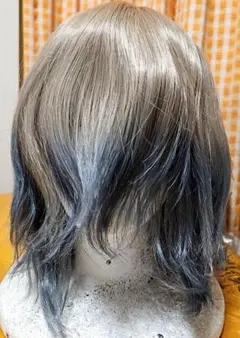 (素人染め)クラッセ ウィッグ ヘーゼル ブルー グラデーション染め