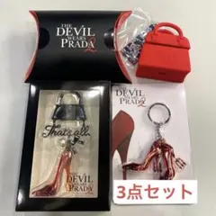 韓国限定】プラダを着た悪魔2 MEGABOX バッジ3種セット - メルカリ