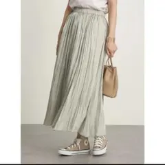 earth music&ecology 光沢感 プリーツスカート