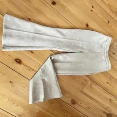 murua フレアパンツ