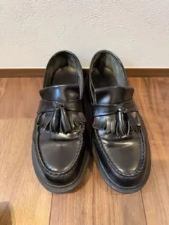 Dr.Martens ローファー フリンジ UK6 EU39 黒 レザー 人気 Dr.Martens ローファー フリンジ UK6 EU39 黒 レザー 人気 - メルカリ
