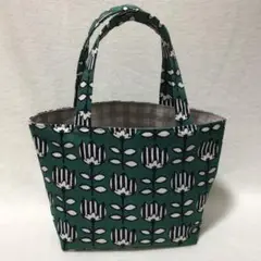 チューリップ花柄　トートバッグ サブバッグ　グリーン系