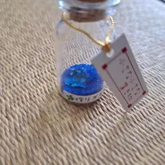 手作りガラス 小さな小さな置き物　ジンベエ