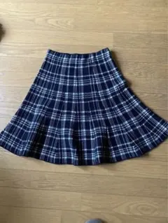 脚長効果ROSE BUTのスカート