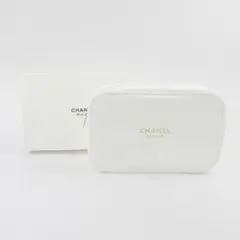 シャネル ホワイト ポーチ　ノベルティ