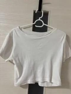 Billabong ホワイト クロップドTシャツ