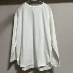 ユニクロ　ソフトコットンラウンドヘムT 長袖　ホワイト