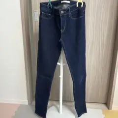 Levi'sレディース711スキニー　26インチ