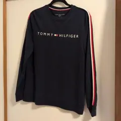 トミーヒルフィガー　ロングTシャツ