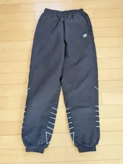 adidas ウィンドブレーカー素材 ジャージパンツ 黒