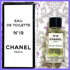 CHANEL シャネル　N° 19 　オードトワレ　ミニ　香水　4.５ml