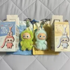 POPMART PIN FOR LOVE イニシャル　ラブブ I V