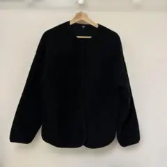 黒いボアジャケット