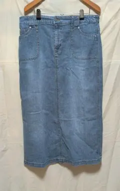 Item thumbnail for item 06d930f8-4e9a-4e5b-930c-0eff96c01600