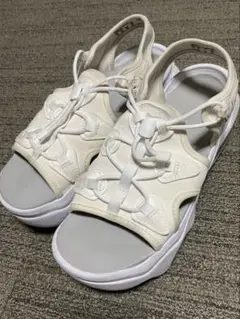 Nike エアマックスココ　ホワイト　中古　24cm