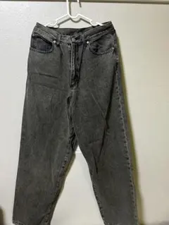 グレー ストレートデニムパンツ S