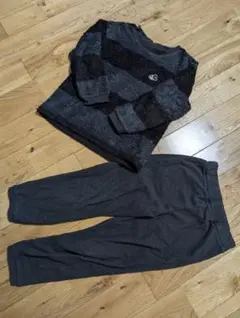 ユニクロ　Disney　ルームウェア　パジャマ　セットアップ　寝巻き　上下