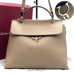 【極美品】フェラガモ ガンチーニ ジェットセット2way ハンドバッグ ST付き